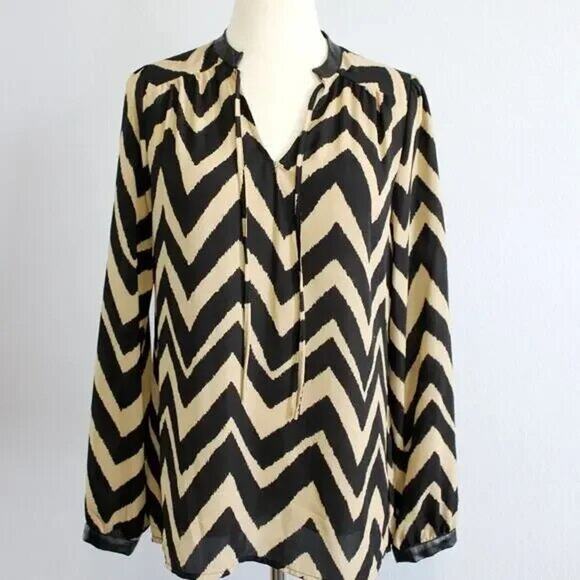 Zac & Rachel Long Sleeve Blouse Chevron Print in S Tie Front V Neck - Picture 1 of 8